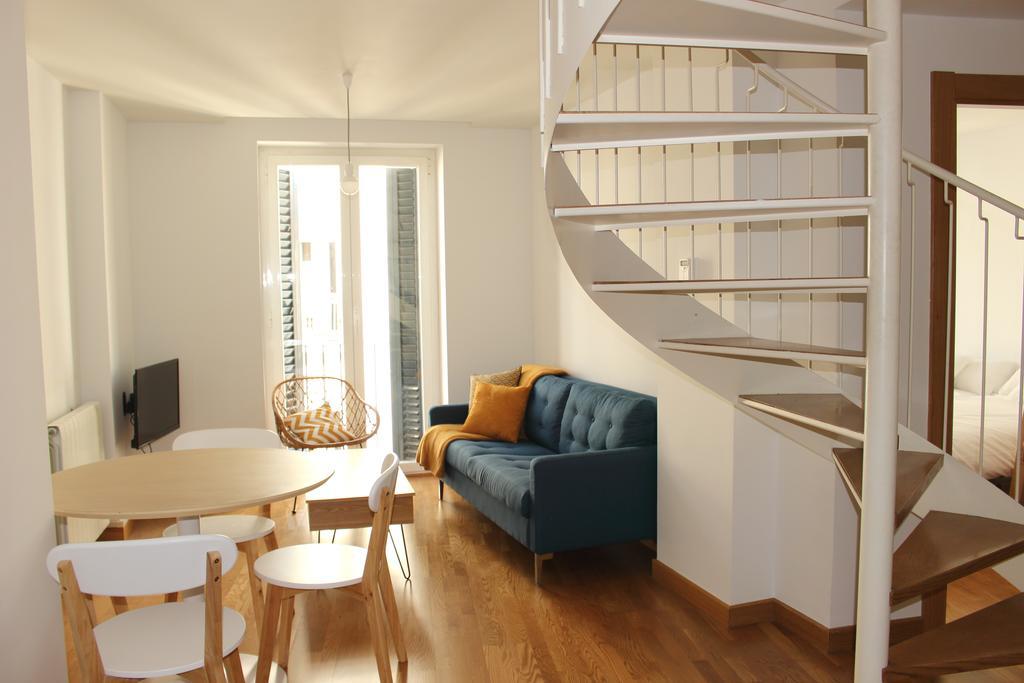 Aloha Apartamentos Pampeluna Pokój zdjęcie